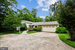 7871 Godolphin Dr, Springfield, VA 22153 - Photo 1