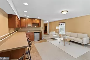 7871 Godolphin Dr, Springfield, VA 22153 - Photo 16