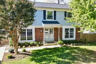 1323 April Way, Herndon, VA 20170 - Photo 2
