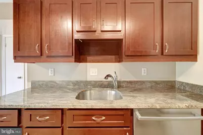 10221 Valentino Drive #7423, Oakton, VA 22124 - Photo 8