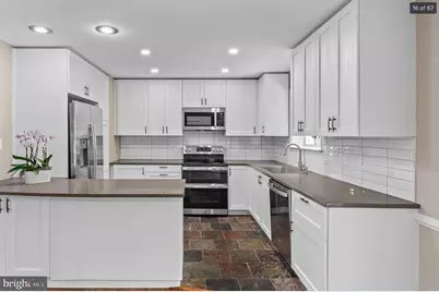 3906 Valley Ridge Drive, Fairfax, VA 22033 - Photo 16