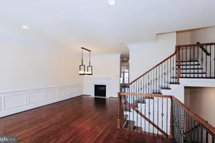 6758 Darrells Grant Pl, Falls Church, VA 22043 - Photo 4