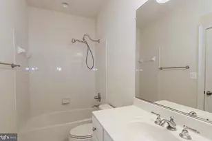 6758 Darrells Grant Pl, Falls Church, VA 22043 - Photo 28