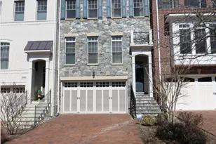 6758 Darrells Grant Pl, Falls Church, VA 22043 - Photo 2
