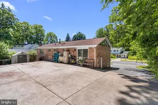 8304 Harland Dr, Springfield, VA 22152 - Photo 34
