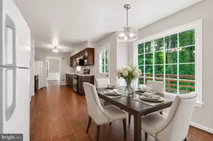 7619 Huntmaster Ln, McLean, VA 22102 - Photo 4