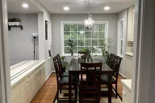 9025 Streamview Ln, Vienna, VA 22182 - Photo 6