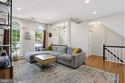 6152 Wellington Commons Drive, Alexandria, VA 22310 - Photo 4