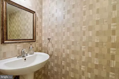 1804 Golf View Court, Reston, VA 20190 - Photo 10