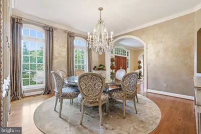 7818 Crownhurst Court, McLean, VA 22102 - Photo 24