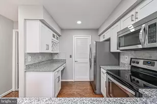 5601 Willoughby Newton Dr, Centreville, VA 20120 - Photo 16