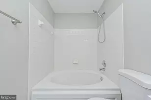 5601 Willoughby Newton Dr, Centreville, VA 20120 - Photo 32