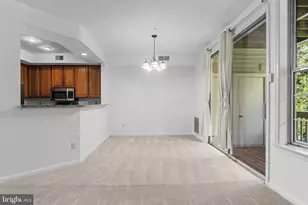 6834 Brindle Heath Way, Alexandria, VA 22315 - Photo 6