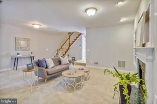 8026 Kidwell Town Ct, Vienna, VA 22182 - Photo 32