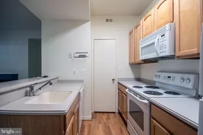 12153 Penderview Lane #2004, Fairfax, VA 22033 - Photo 32