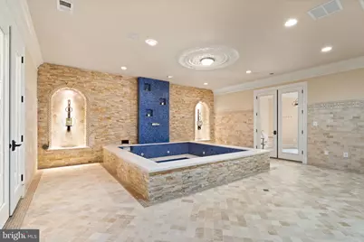 938 Peacock Station Road, McLean, VA 22102 - Photo 46