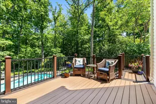 8201 Running Creek Ct, Springfield, VA 22153 - Photo 4