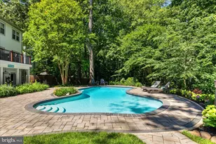 8201 Running Creek Ct, Springfield, VA 22153 - Photo 14