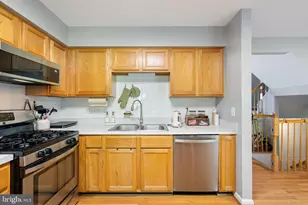 5964 Edgehill Ct, Alexandria, VA 22303 - Photo 14