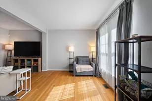 5964 Edgehill Ct, Alexandria, VA 22303 - Photo 4