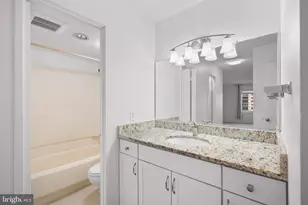 8340 Greensboro Dr, McLean, VA 22102 - Photo 20
