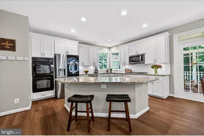 13754 Royal Red Terrace, Chantilly, VA 20151 - Photo 16