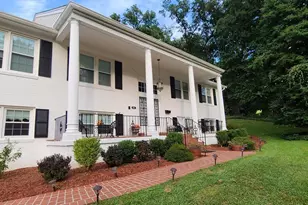 3713 Chanel Rd, Annandale, VA 22003 - Photo 2