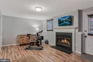 6033 Kestner Cir, Alexandria, VA 22315 - Photo 32