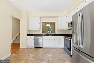 1213 Weatherstone Ct, Reston, VA 20194 - Photo 8