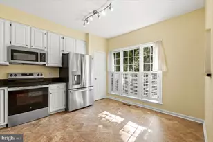 1213 Weatherstone Ct, Reston, VA 20194 - Photo 6