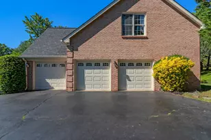 1289 Middleton Ct, Vienna, VA 22182 - Photo 8