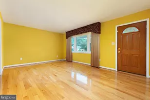 3419 Beechcraft Dr, Alexandria, VA 22306 - Photo 6