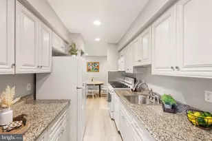 11200 Chestnut Grove Square, Reston, VA 20190 - Photo 12