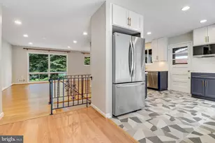 5019 Fleming Dr, Annandale, VA 22003 - Photo 10
