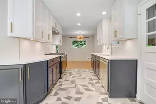 5019 Fleming Dr, Annandale, VA 22003 - Photo 14