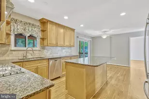 5021 Fleming Dr, Annandale, VA 22003 - Photo 18