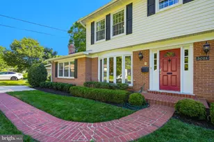 5021 Fleming Dr, Annandale, VA 22003 - Photo 4