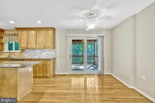 5021 Fleming Dr, Annandale, VA 22003 - Photo 14