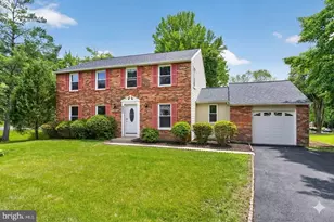 9501 Ironmaster Dr, Burke, VA 22015 - Photo 2