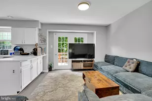 12300 Quiet Hollow Ct, Fairfax, VA 22033 - Photo 10