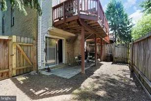 12300 Quiet Hollow Ct, Fairfax, VA 22033 - Photo 30