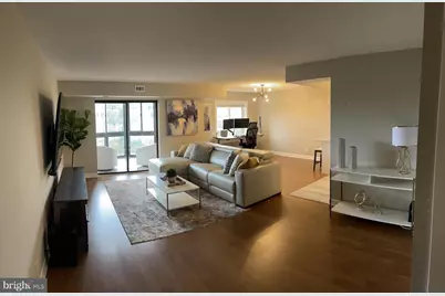 8340 Greensboro Drive #518, McLean, VA 22102 - Photo 6