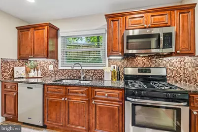 5104 Southampton Drive, Annandale, VA 22003 - Photo 18