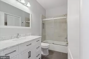 4677 Carisbrooke Ln, Fairfax, VA 22030 - Photo 24