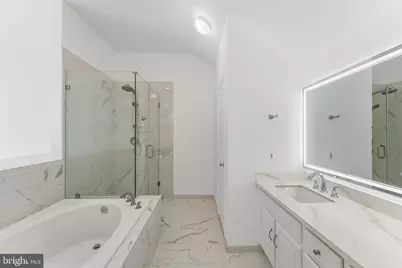 2550 James Monroe Circle, Herndon, VA 20171 - Photo 8