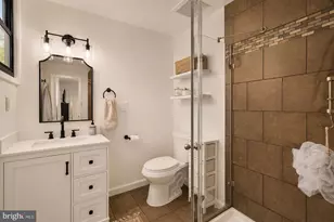 11170 Forest Edge Dr, Reston, VA 20190 - Photo 16