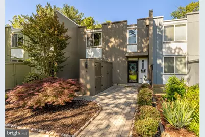 11170 Forest Edge Drive, Reston, VA 20190 - Photo 2