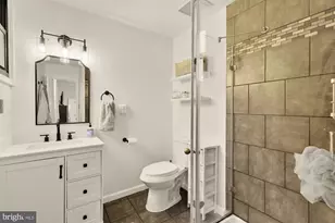 11170 Forest Edge Dr, Reston, VA 20190 - Photo 18