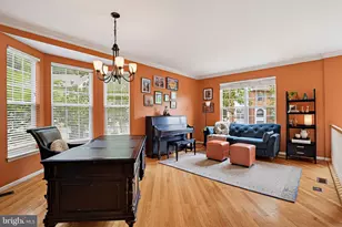 1212 Wild Hawthorn Way, Reston, VA 20194 - Photo 6