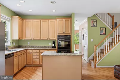 1212 Wild Hawthorn Way, Reston, VA 20194 - Photo 16